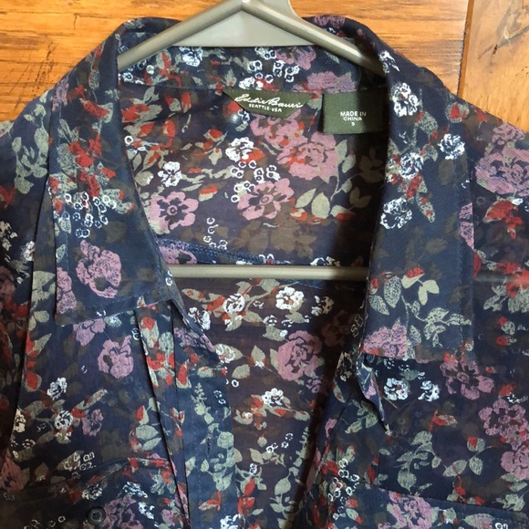 Blouse - Picture 2 of 8